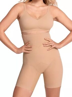 NWOT Honeylove SuperPower  High-Waist Shaping Short Nude Size Meduim